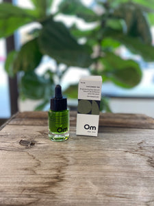 Om Organics- Cucumber Tea Brightening Eye Serum